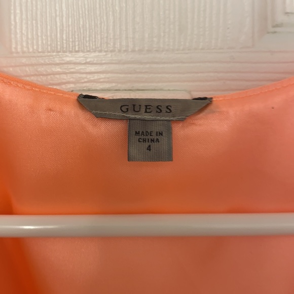 A beautiful dress from Guess - Picture 3 of 8